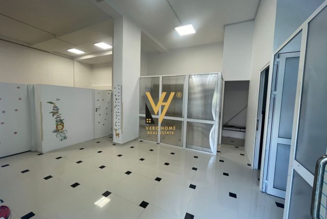 Business Property for Rent 1+1 in Tirana - 850 Euro