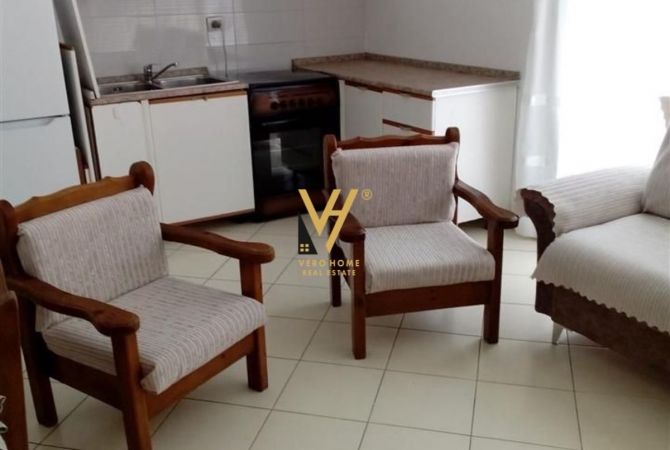 Shtepi me qera 2+1 ne Tirane - 43,000 Leke