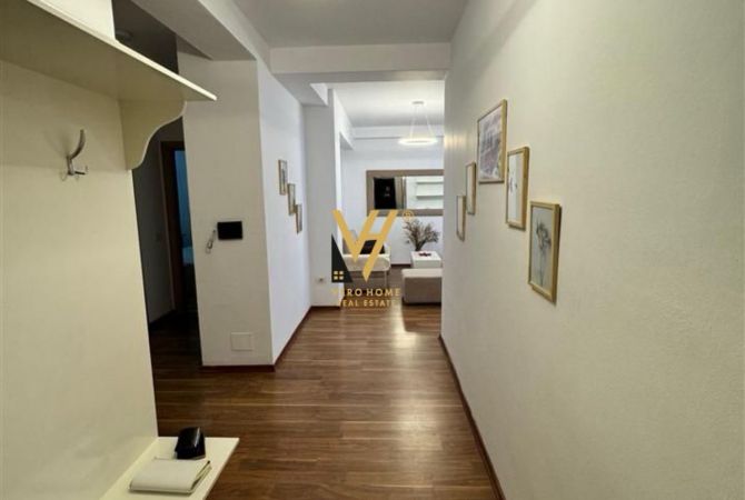 Shtepi me qera Apartament ne Tirane, 3+1, Mobilimi E mobiluar, Pagesa 1,000  Euro.