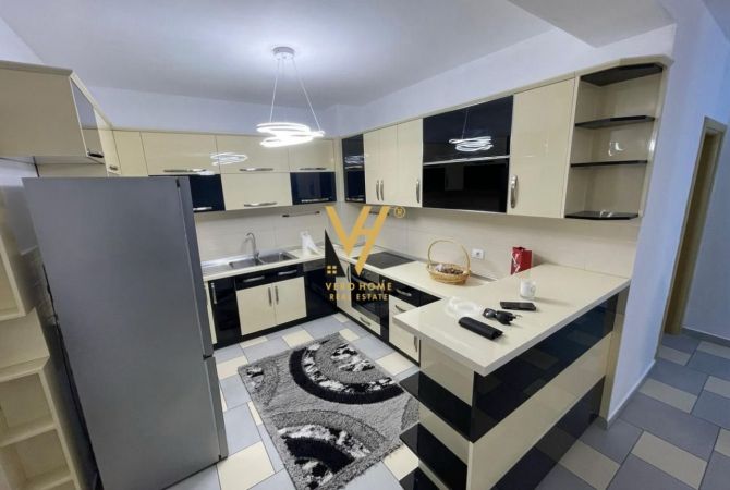 Shtepi ne shitje 3+1 ne Tirane - 240,000 Euro