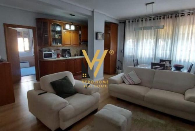 Shtepi me qera 2+1 ne Tirane - 65,000 Leke