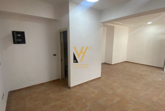 Ambient biznesi me qera 1+1 ne Tirane - 50,000 Leke