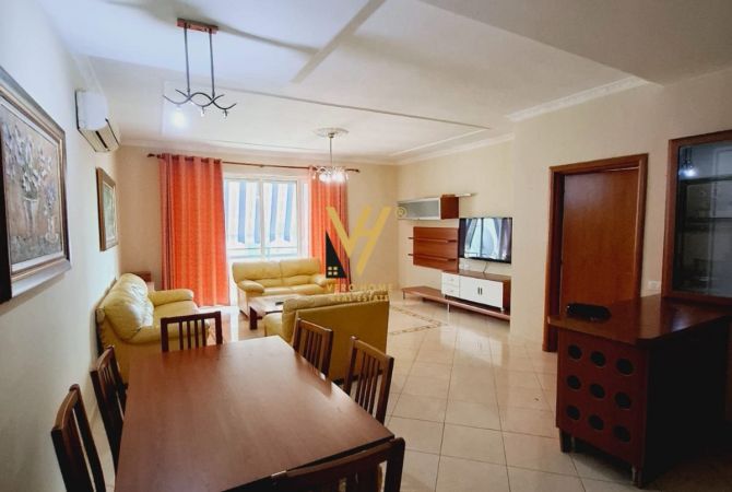 Shtepi me qera Apartament ne Tirane, 2+1, Mobilimi E mobiluar, Pagesa 570  Euro.