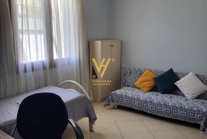 Shtepi me qera 2+1 ne Tirane - 650 Euro