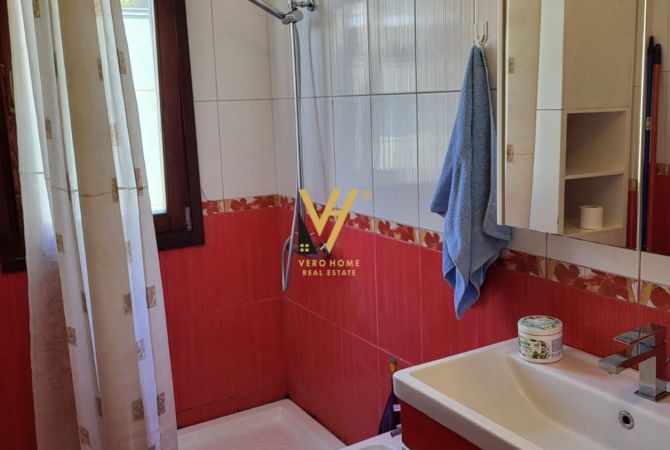 Shtepi me qera Apartament ne Tirane, 2+1, Mobilimi E mobiluar, Pagesa 650  Euro.