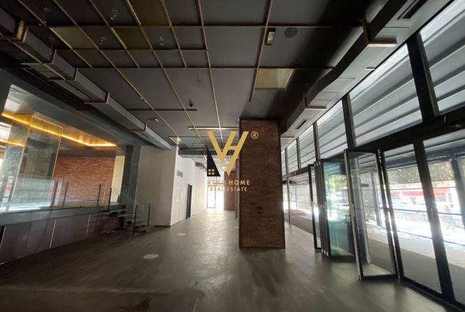 Ambient biznesi ne shitje 1+1 ne Tirane - 1,320,000 Euro