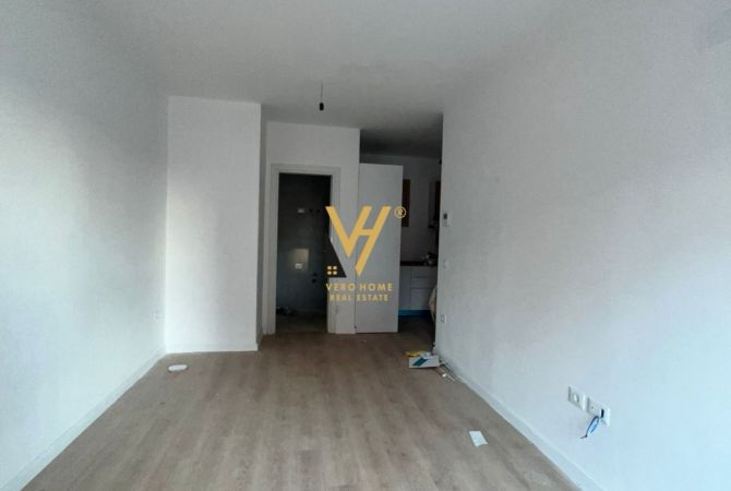 Ambjent biznesi me qera 3+1 ne Tirane - 500 Euro