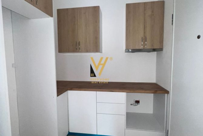 Ambjent biznesi me qera 3+1 ne Tirane - 500 Euro