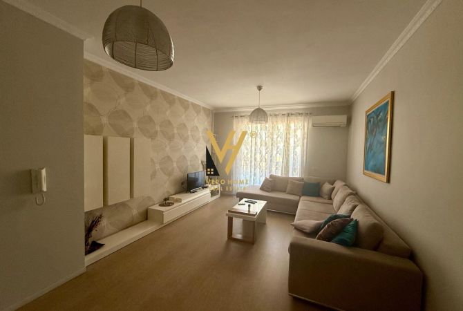 Shtepi me qera 3+1 ne Tirane - 60,000 Leke