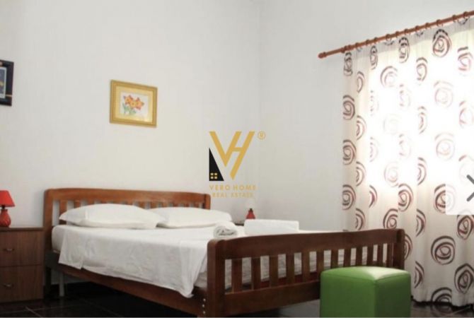 Shtepi ne shitje Shtepi Private ne Tirane, 7+1, Mobilimi E mobiluar, Pagesa 1,750,000  Euro.