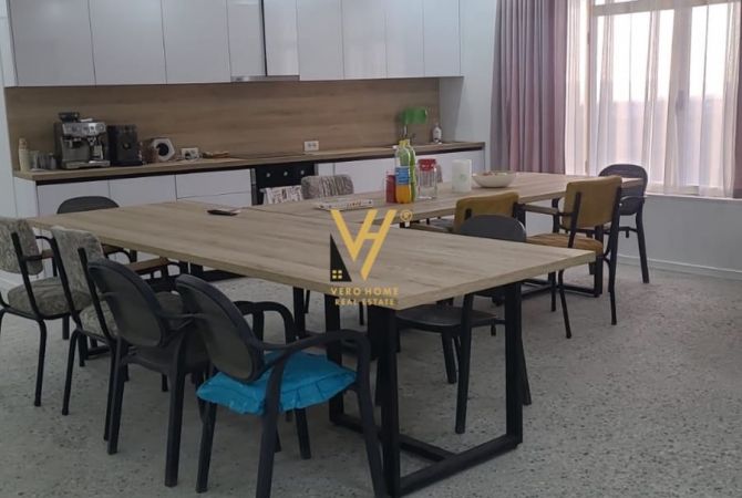 Shtepi me qera 3+1 ne Tirane - 900 Euro