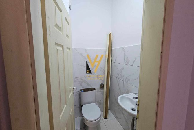 Shtepi me qera 2+1 ne Tirane - 40,000 Leke
