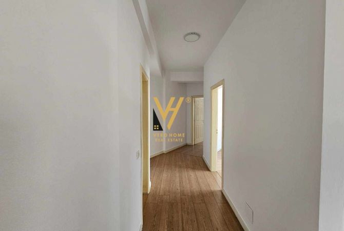 Shtepi me qera Apartament ne Tirane, 2+1, Mobilimi Pjeserisht e mobiluar, Pagesa 40,000  Leke.