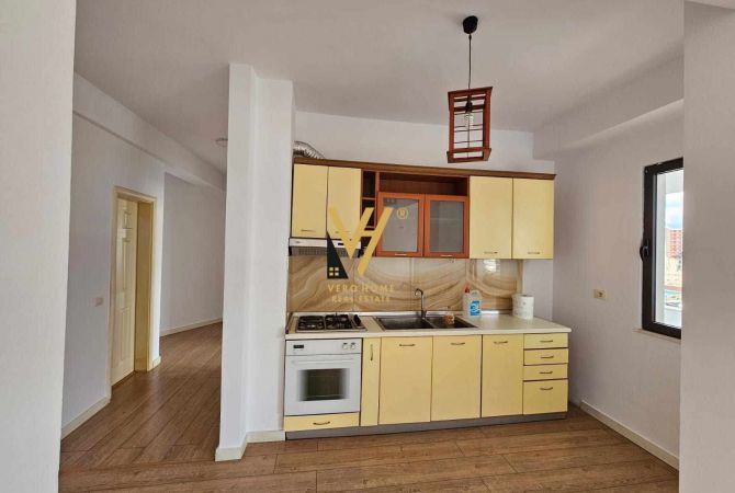 Shtepi me qera 2+1 ne Tirane - 40,000 Leke