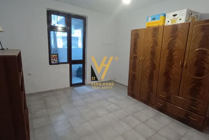 Shtepi me qera 1+1 ne Tirane - 400 Euro