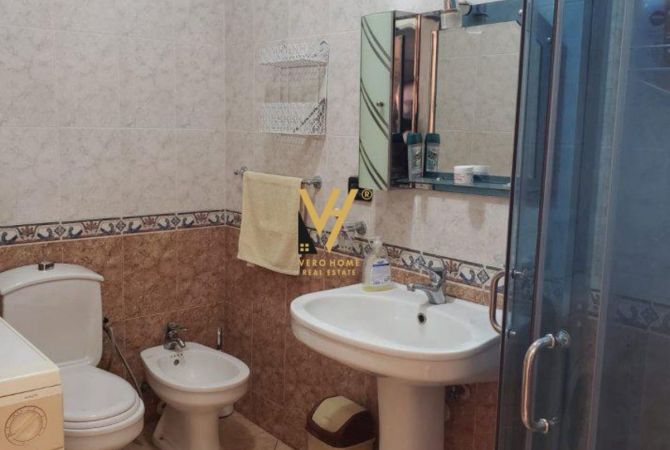 Shtepi me qera 2+1 ne Tirane - 650 Euro
