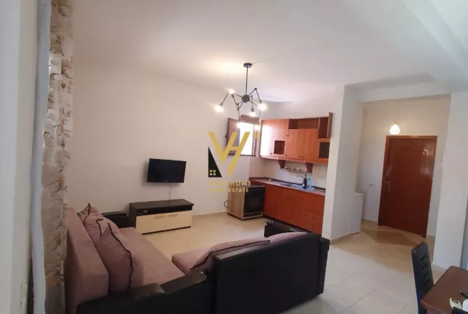 Shtepi me qera 1+1 ne Tirane - 45,000 Leke