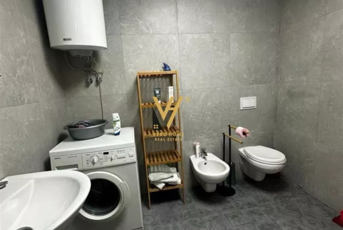 Shtepi me qera Apartament ne Tirane, 2+1, Mobilimi E mobiluar, Pagesa 750  Euro.