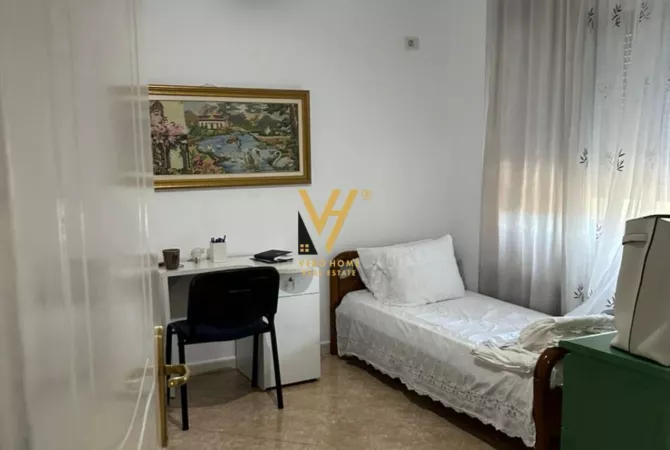 Shtepi me qera 2+1 ne Tirane - 750 Euro