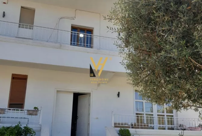 Shtepi ne shitje 7+1 ne Tirane - 515,000 Euro