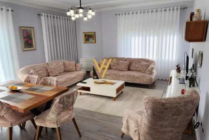 Shtepi me qera 3+1 ne Tirane - 1,500 Euro
