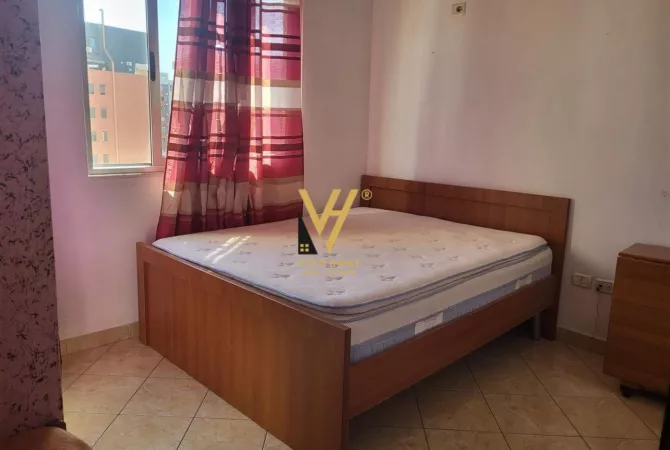 Shtepi me qera Apartament ne Tirane, 2+1, Mobilimi E mobiluar, Pagesa 450  Euro.