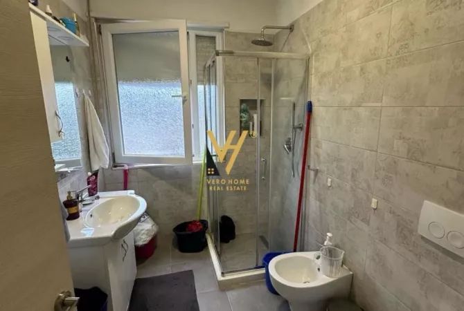 Shtepi me qera Apartament ne Tirane, 1+1, Mobilimi E mobiluar, Pagesa 650  Euro.