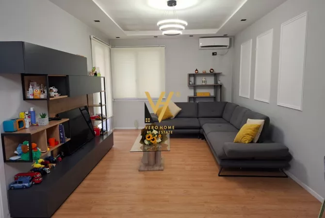 Shtepi me qera 2+1 ne Tirane - 800 Euro