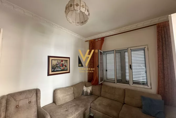 Shtepi me qera Apartament ne Tirane, 2+1, Mobilimi E mobiluar, Pagesa 700  Euro.