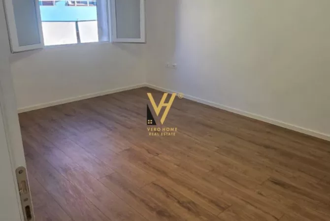 Shtepi ne shitje 1+1 ne Tirane - 135,000 Euro