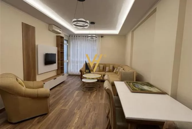 Attic (top floor of the roof) for sale in Tirana 1+1, Furnished