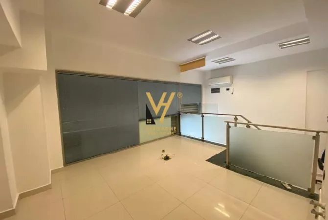 Ambiente Commerciale in Affitto 1+1 a Tirana - 25,000 Leke