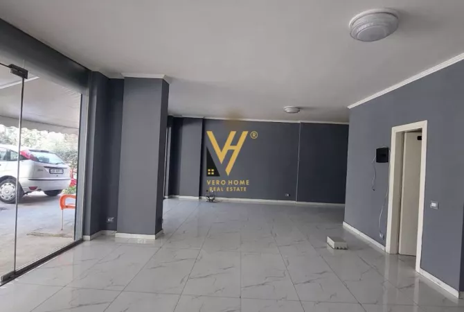 Ambient biznesi me qera 1+1 ne Tirane - 50,000 Leke