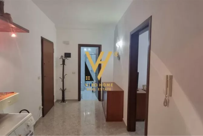 Shtepi me qera Apartament ne Tirane, 2+1, Mobilimi E mobiluar, Pagesa 650  Euro.