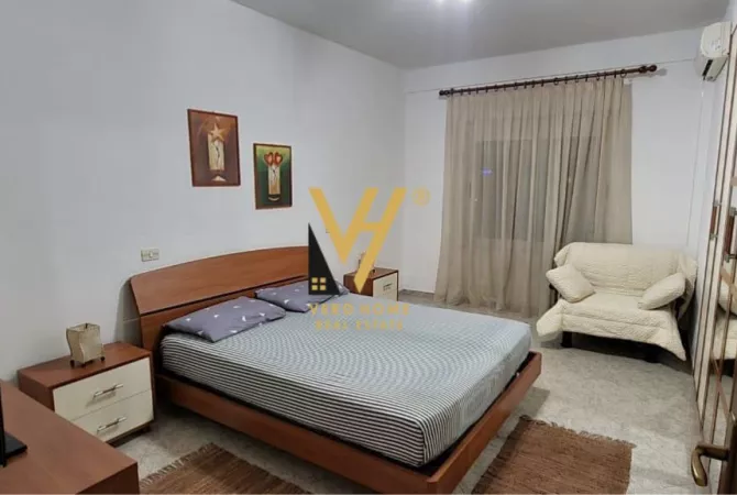Shtepi me qera Apartament ne Tirane, 2+1, Mobilimi E mobiluar, Pagesa 650  Euro.