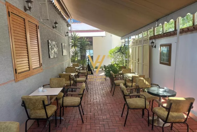 Ambiente Commerciale in Affitto 1+1 a Tirana - 1,500 Euro
