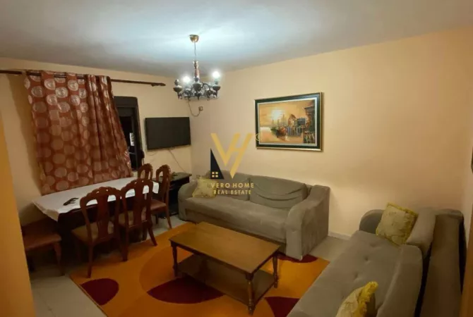 Shtepi me qera Apartament ne Tirane, 3+1, Mobilimi E mobiluar, Pagesa 50,000  Leke.