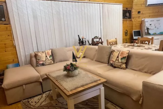 Shtepi ne shitje Shtepi Private ne Tirane, 3+1, Mobilimi E mobiluar, Pagesa 600,000  Euro.