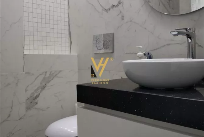 Shtepi me qera Apartament ne Tirane, 2+1, Mobilimi E mobiluar, Pagesa 1,100  Euro.