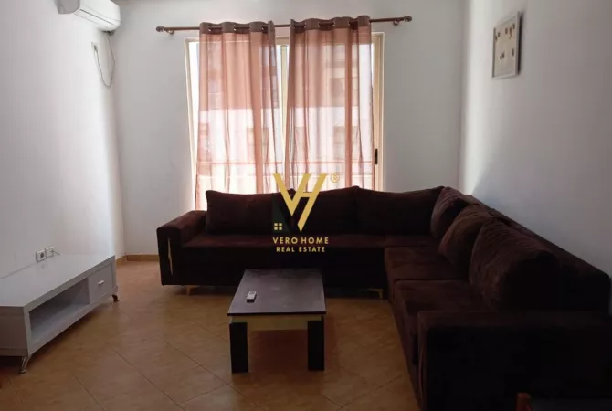 Shtepi me qera 1+1 ne Tirane - 400 Euro