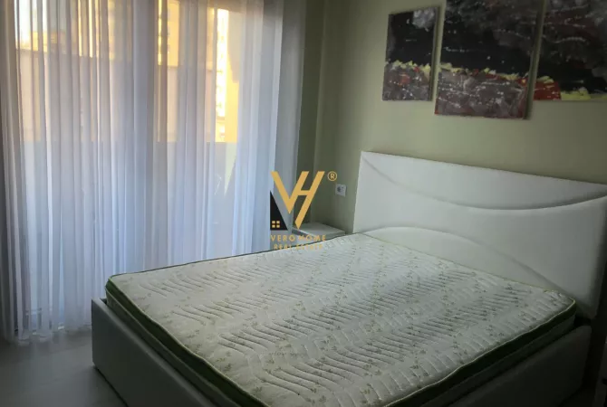 Shtepi me qera Apartament ne Tirane, 2+1, Mobilimi E mobiluar, Pagesa 1,000  Euro.