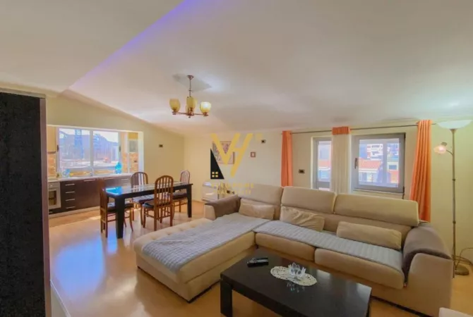 Shtepi me qera 2+1 ne Tirane - 70,000 Leke