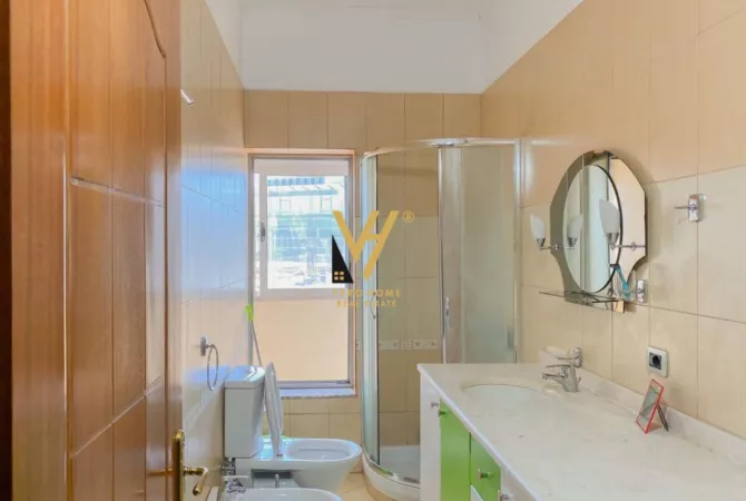 Shtepi me qera 2+1 ne Tirane - 70,000 Leke