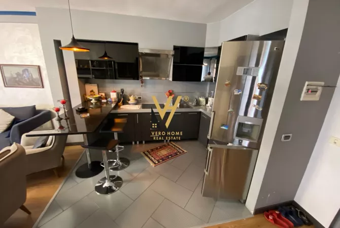 Shtepi ne shitje 2+1 ne Tirane - 300,000 Euro