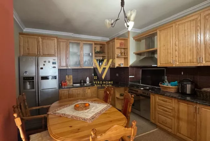 Shtepi ne shitje 2+1 ne Tirane - 150,000 Euro