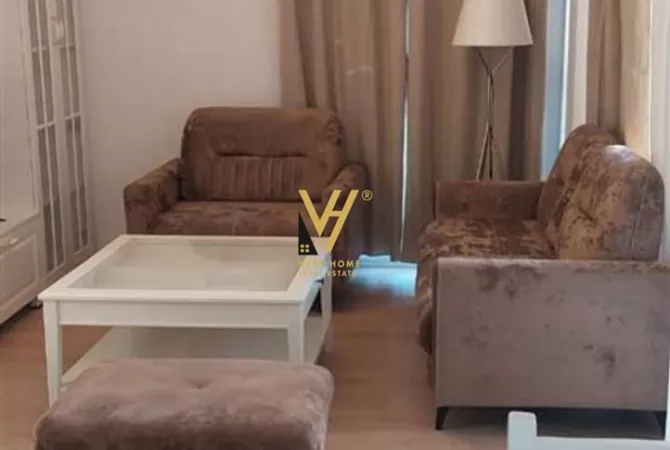 Shtepi me qera 2+1 ne Tirane - 650 Euro