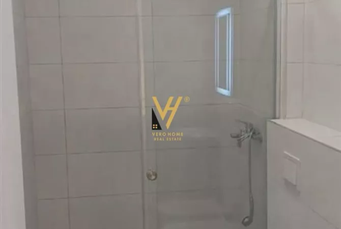 Shtepi me qera Apartament ne Tirane, 2+1, Mobilimi E mobiluar, Pagesa 650  Euro.