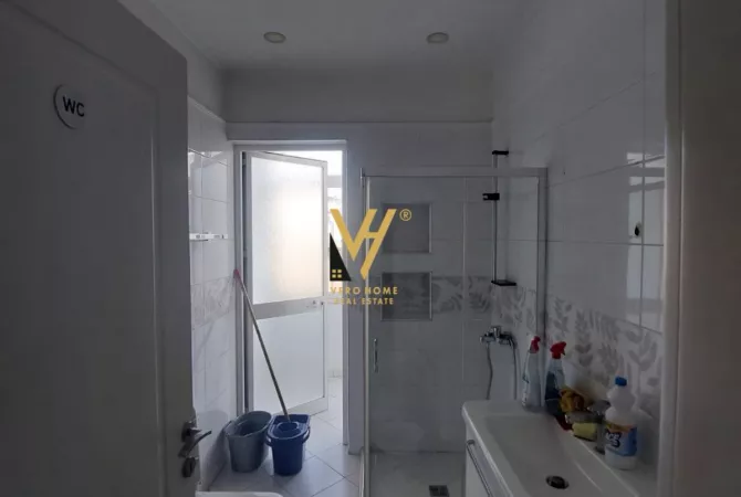 JEPET ZYRE 110 M2 ME QERA TE SHESHI WILLSON 1.400 EURO