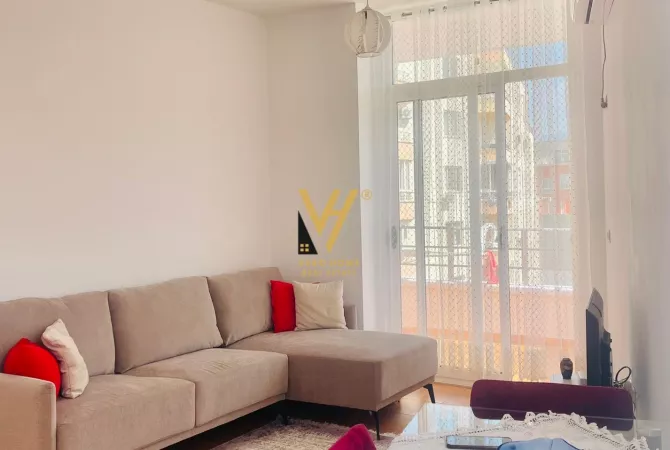 Shtepi me qera 1+1 ne Tirane - 450 Euro