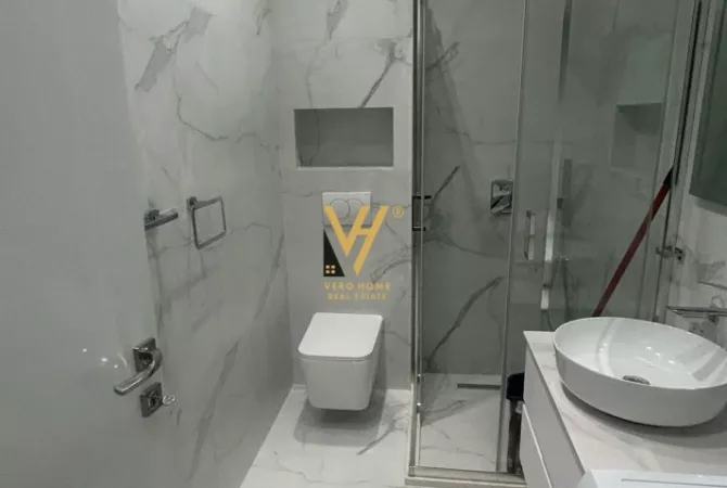 Shtepi ne shitje Apartament ne Tirane, 2+1, Mobilimi E mobiluar, Pagesa 360,000  Euro.